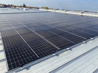 Installation von Photovoltaik-Anlagen für nachhaltige Energie